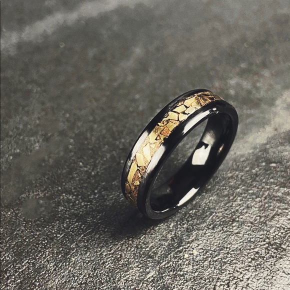 14k Solid Gold Band Black Zirconium Ring - Picture 4 of 5